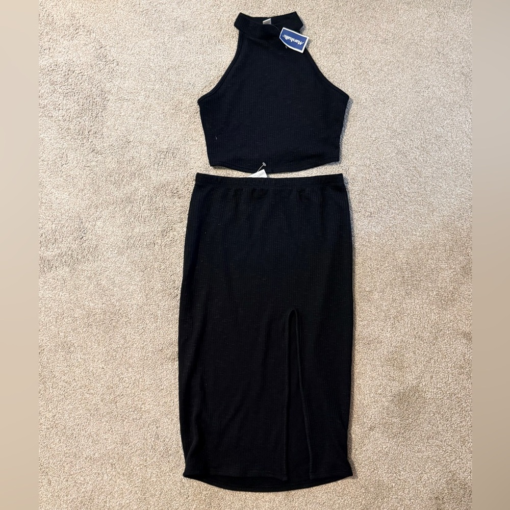 Black Ribbed Midi Skirt - Modern Women's Skirt
